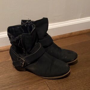 Stylish Black Ankle Boots with Buckle Detail